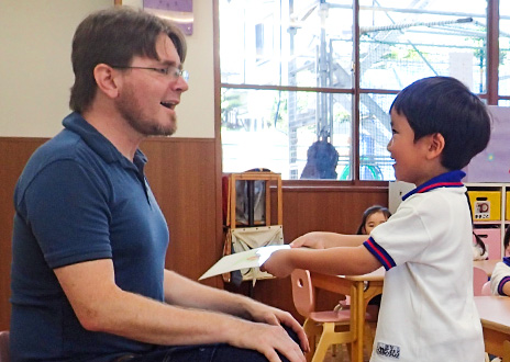 永照幼稚園の英語教育 外国人教諭